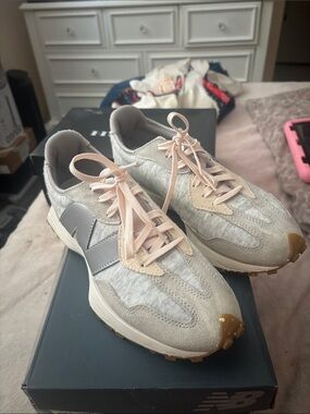 New Balance Beige and Pink Lace Retro-Style Women's Sneakers